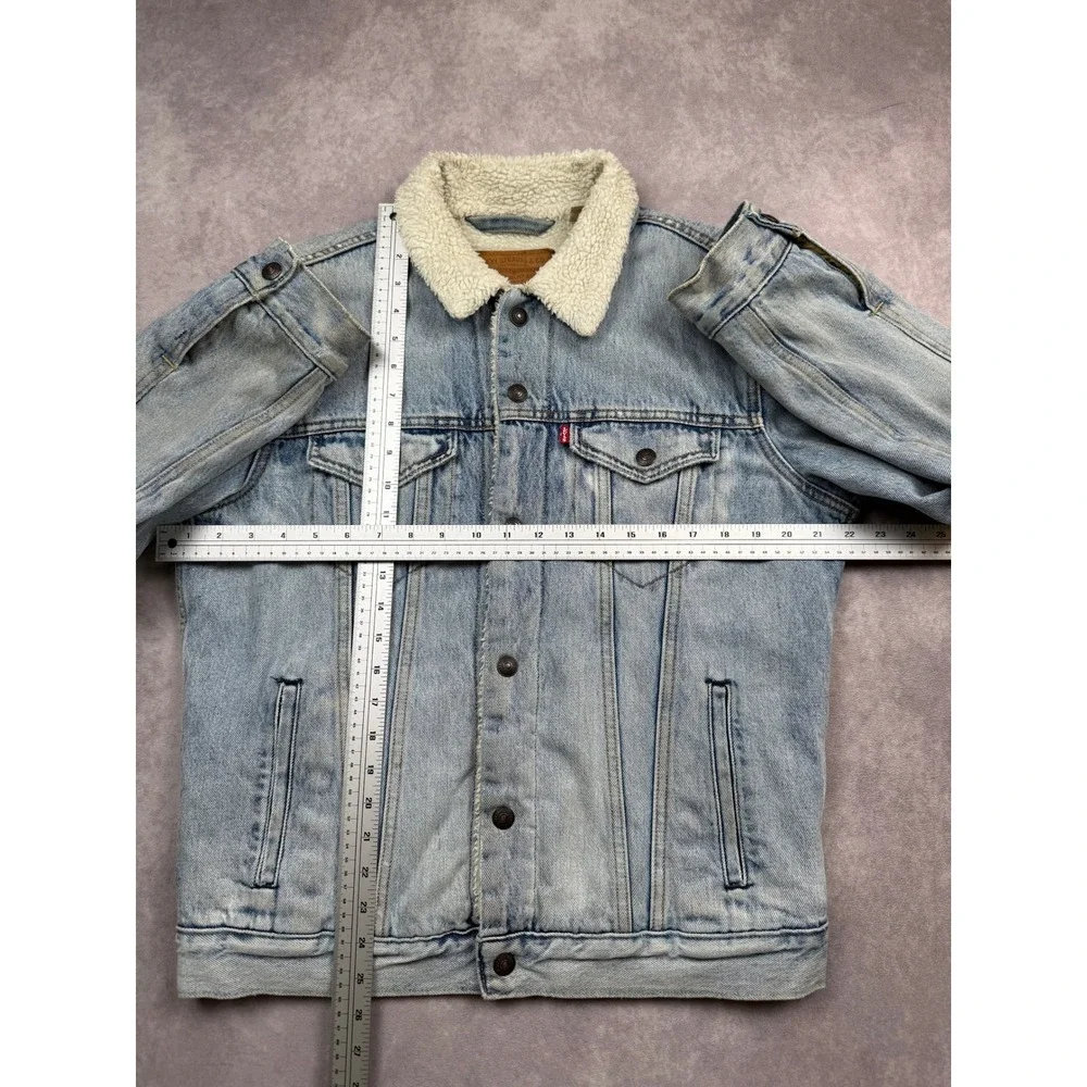 Levis Premium Mens M Sherpa Lined Denim Trucker Jacket Light Wash Blue Casual